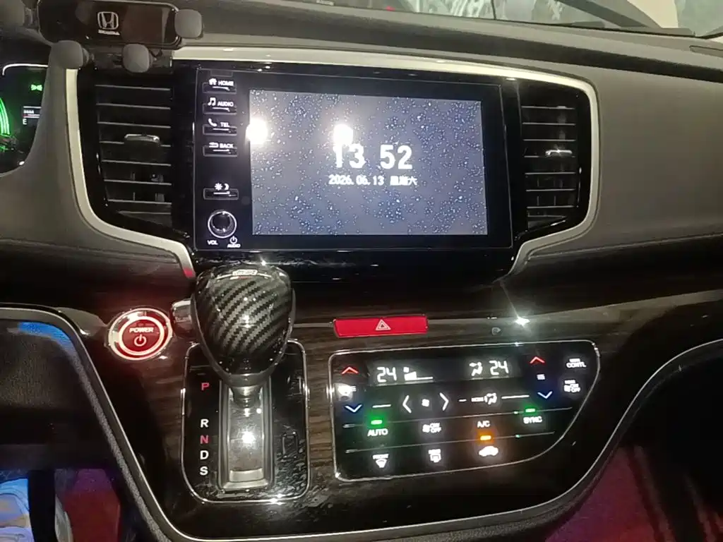 Honda Odyssey 2021 — фото 13