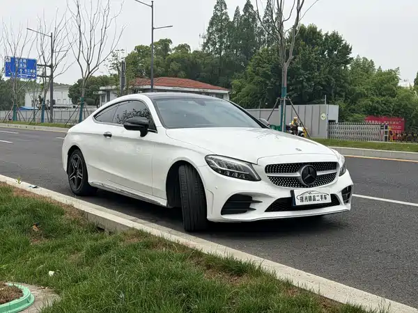 Mercedes-Benz C-Class 2020
