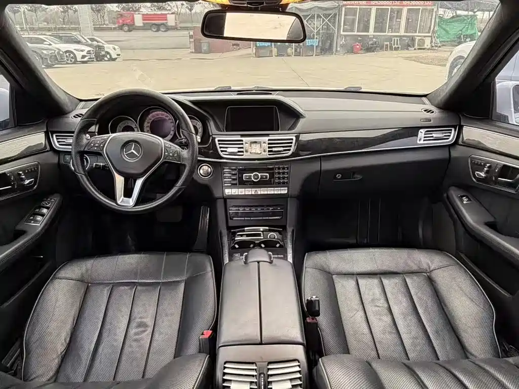 Mercedes-Benz E-Class 2016