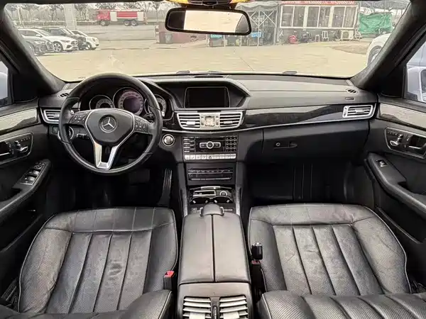 Mercedes-Benz E-Class 2016