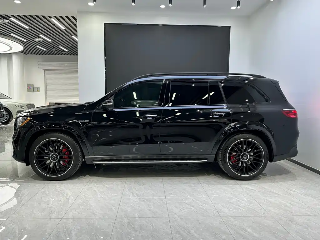 Mercedes-Benz GLS AMG 2025 — фото 20
