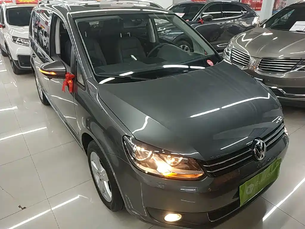 Volkswagen Touran 2015