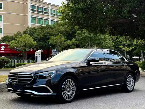 Mercedes-Benz E-Class 2023