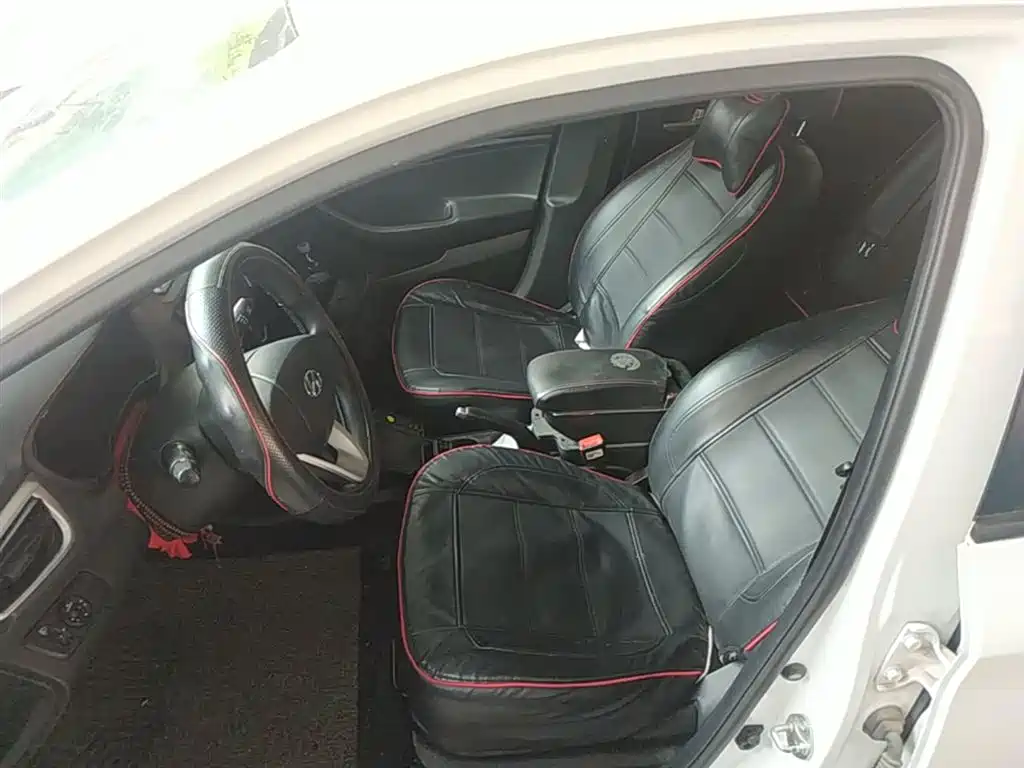 Hyundai Verna 2018 — фото 15