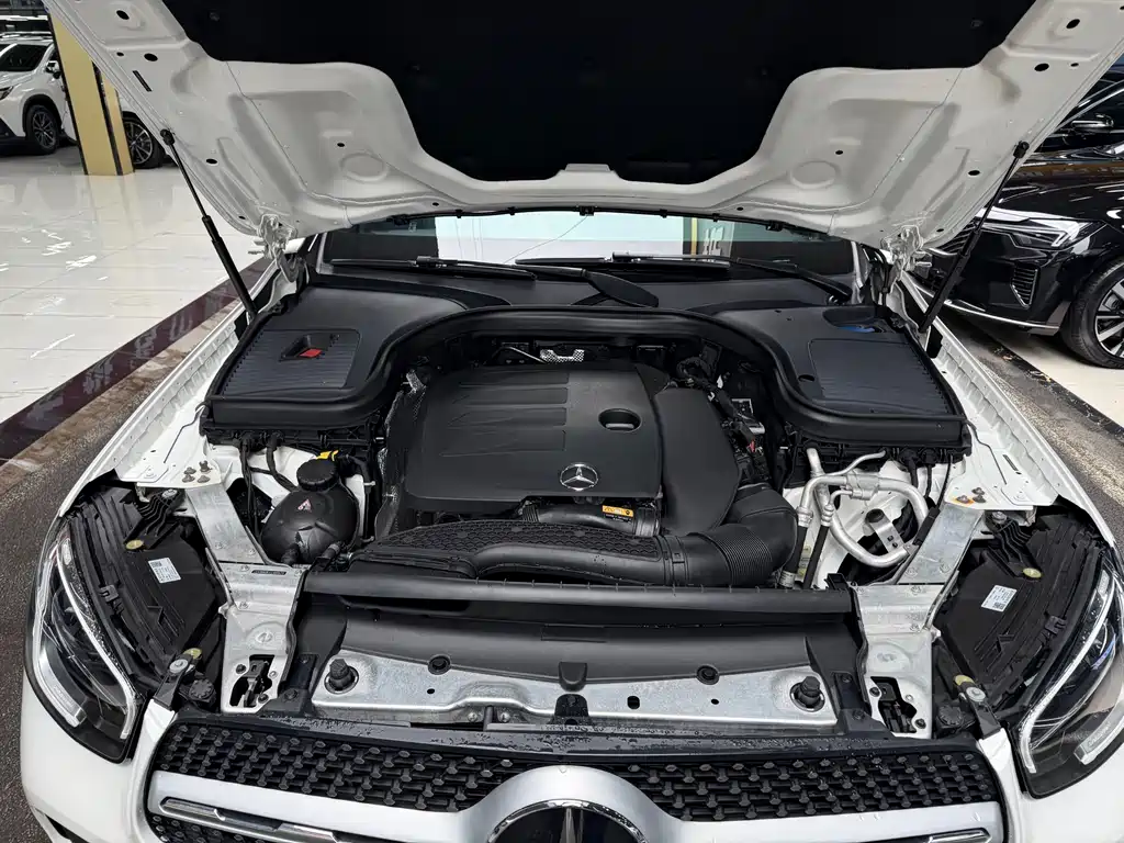 Mercedes-Benz GLC 2020 — фото 34