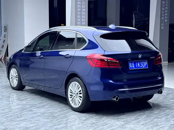 BMW 2 Series Station Wagon 2015