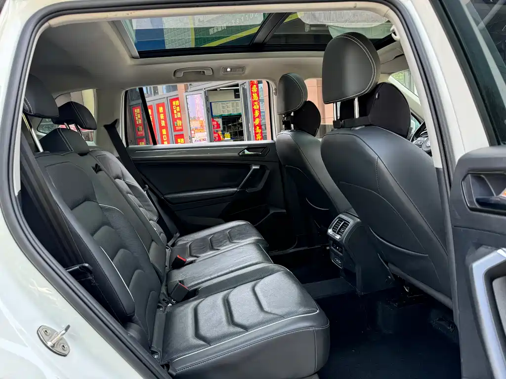 Volkswagen Tiguan L 2019 — фото 9