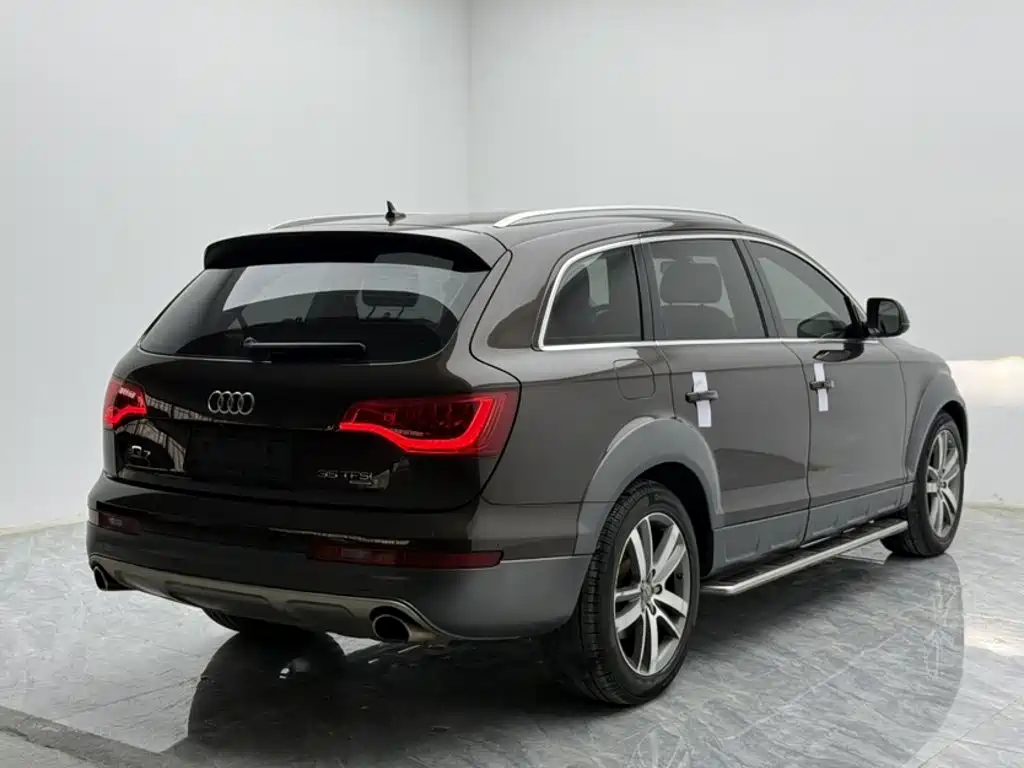 Audi Q7 2015 — фото 11
