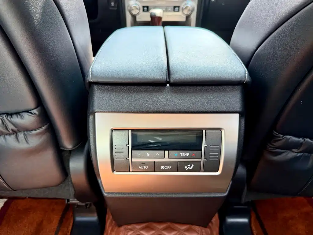 Lexus GX 2019 — фото 25