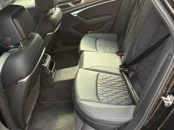 Audi A6L 2025