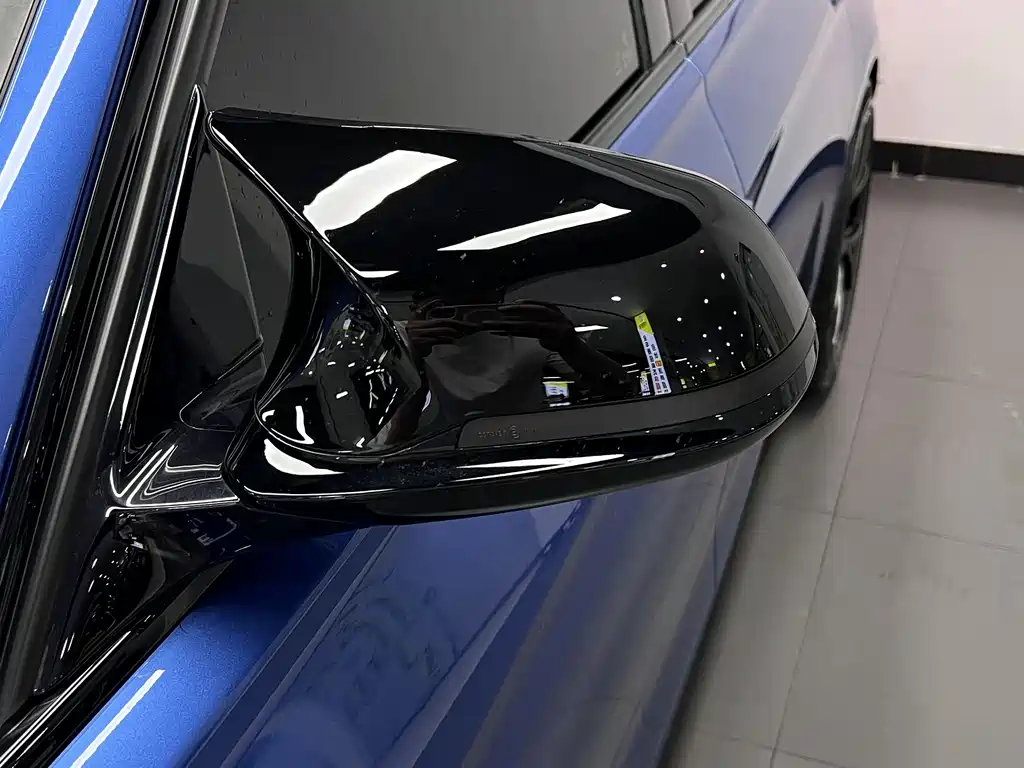 BMW 3 Series 2017 — фото 13