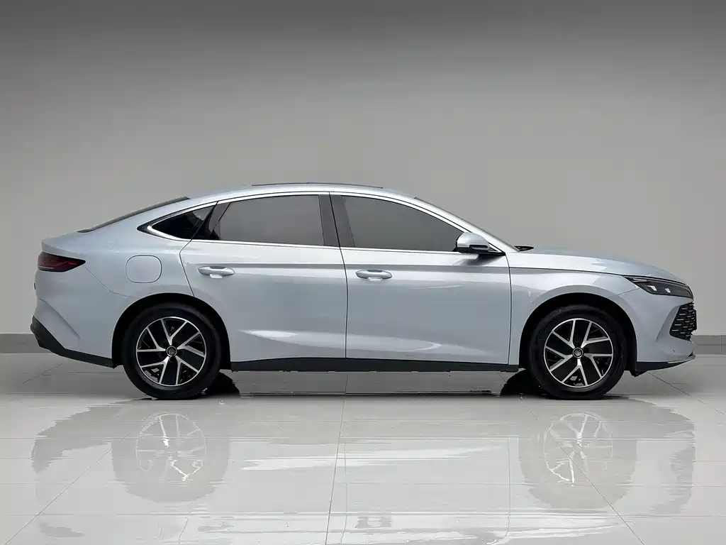 BYD Qin L 2025 — фото 5