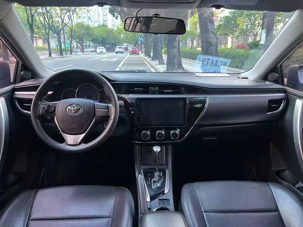 Toyota Corolla 2017 — фото 8