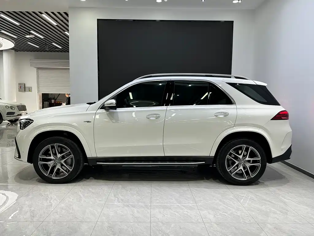 Mercedes-Benz GLE AMG 2024 — фото 4