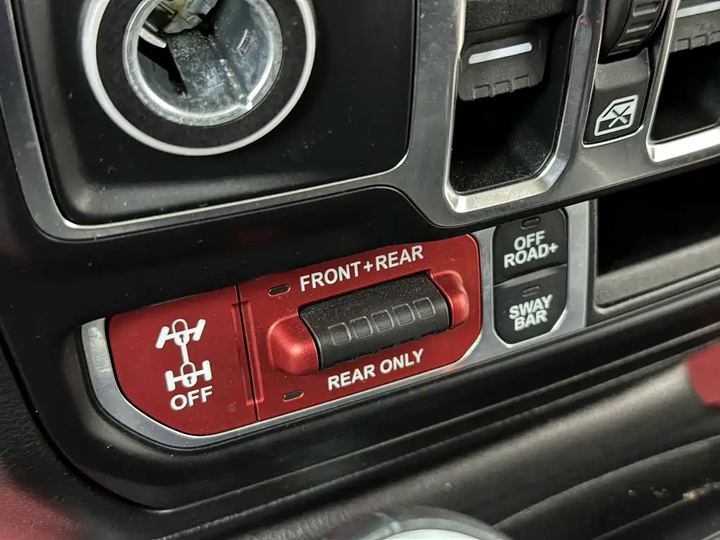Jeep Wrangler 2021 — фото 16