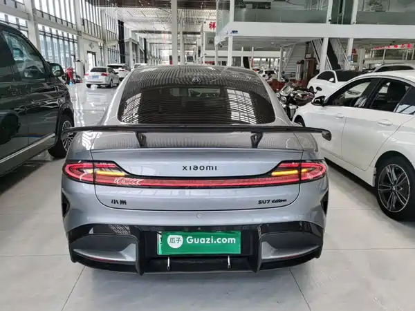 Xiaomi SU7 Ultra 2025