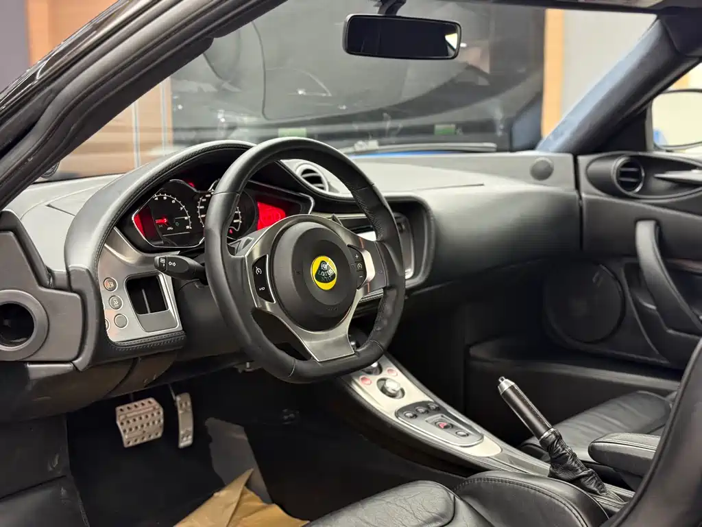 Lotus Evora 2019 — фото 11