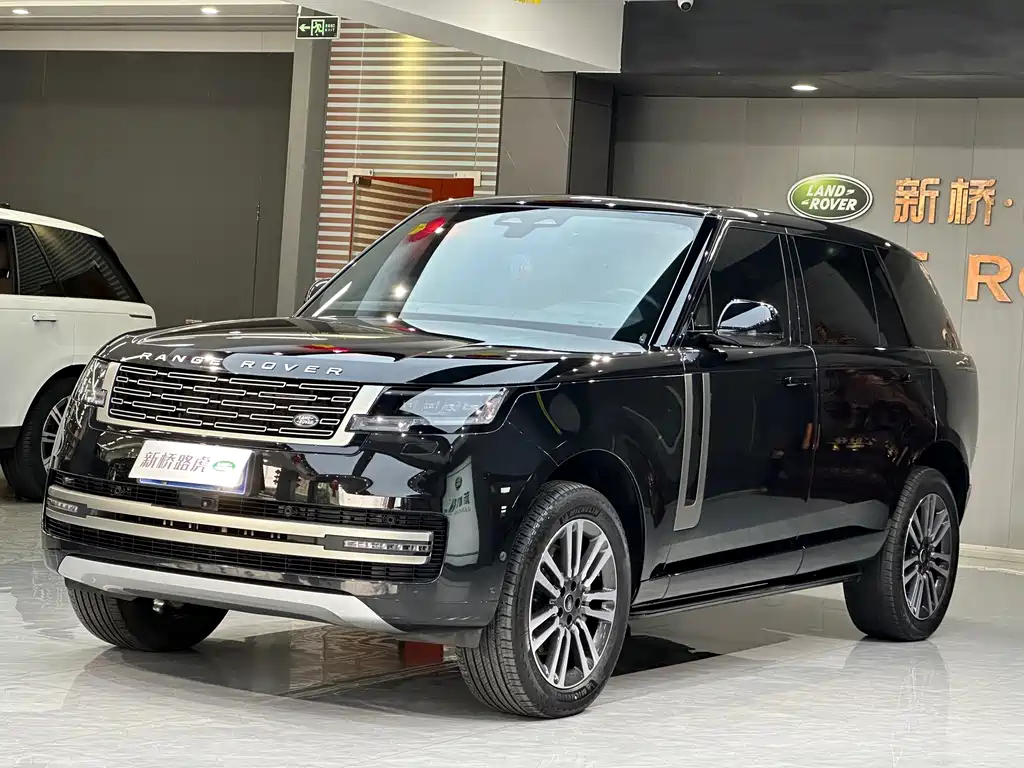 Land Rover Range Rover 2024 — фото 1