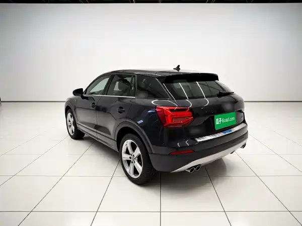 Audi Q2L 2021