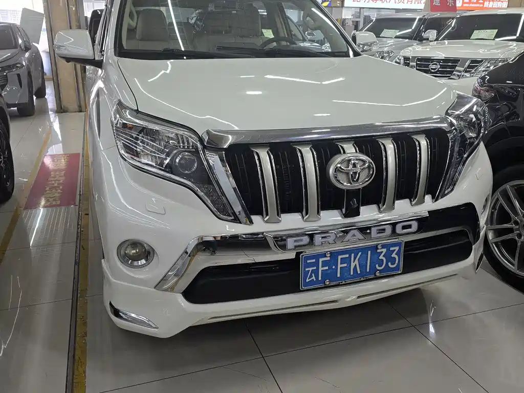 Toyota Prado 2017 — фото 3