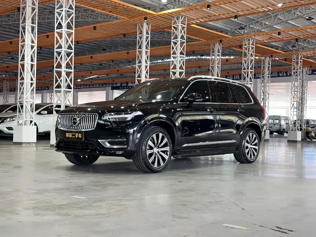 Volvo XC90 2021 — фото 1