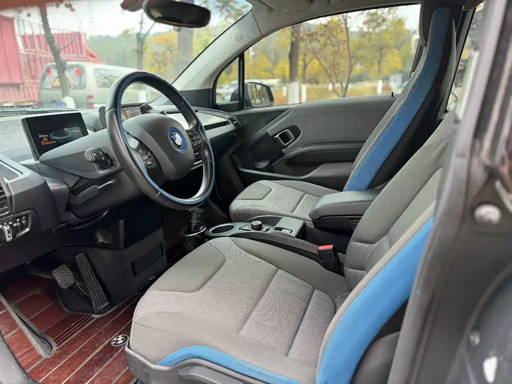 BMW i3 2016 — фото 8