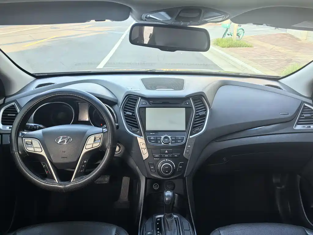 Hyundai Santa Fe 2015 — фото 9