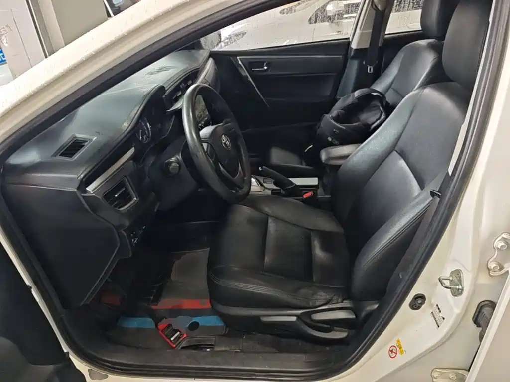 Toyota Corolla 2016 — фото 15