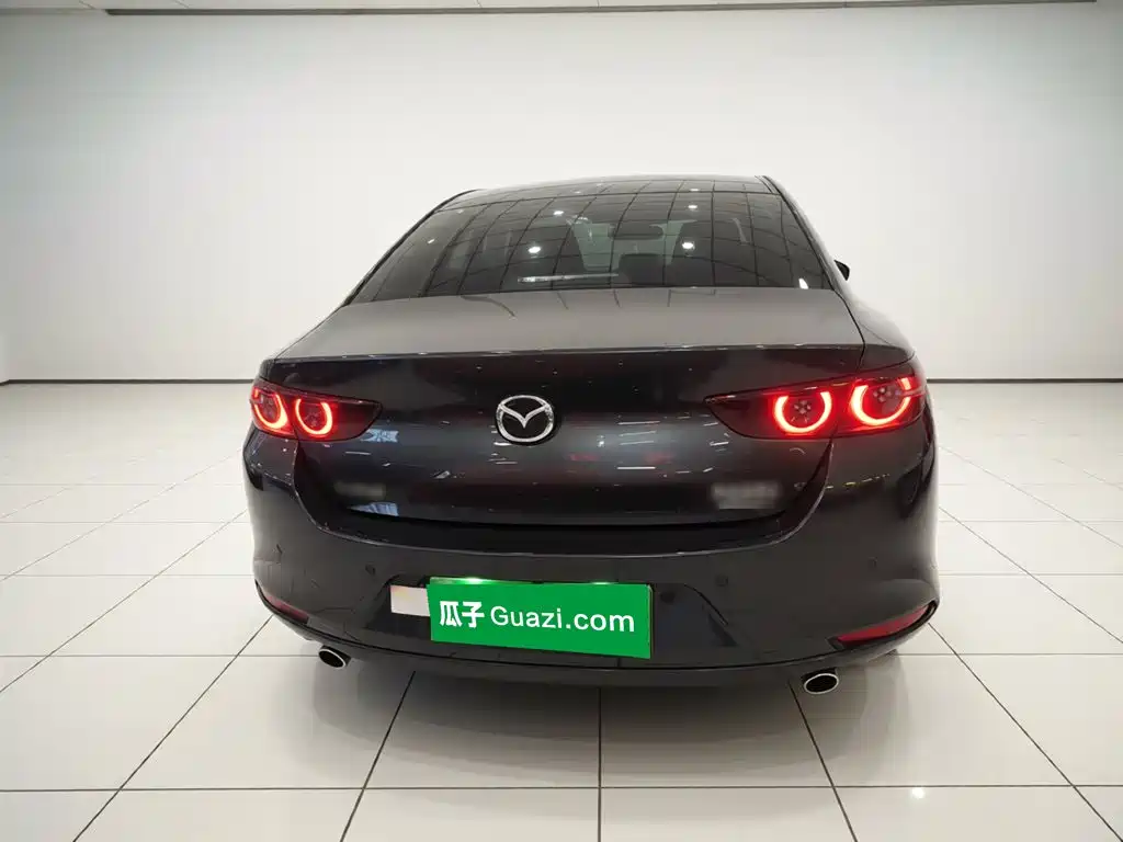 Mazda 3 Axela 2023