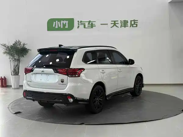 Mitsubishi Outlander 2022