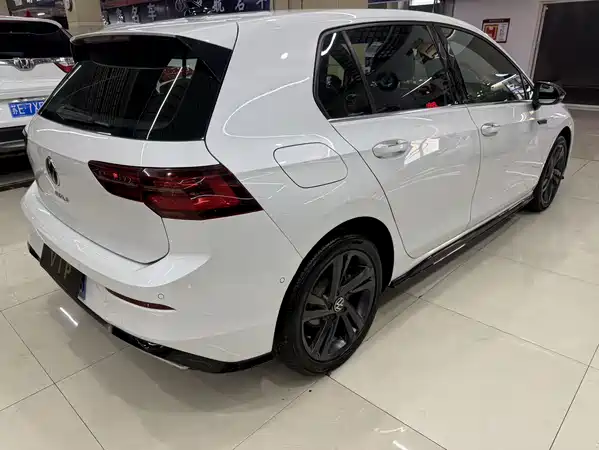 Volkswagen Golf 2022