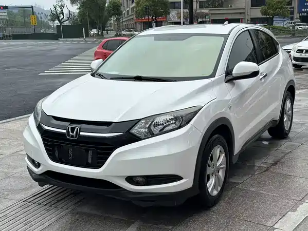 Honda Vezel 2015