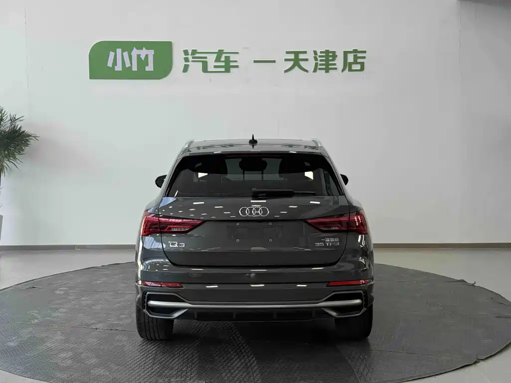 Audi Q3 2023 — фото 11