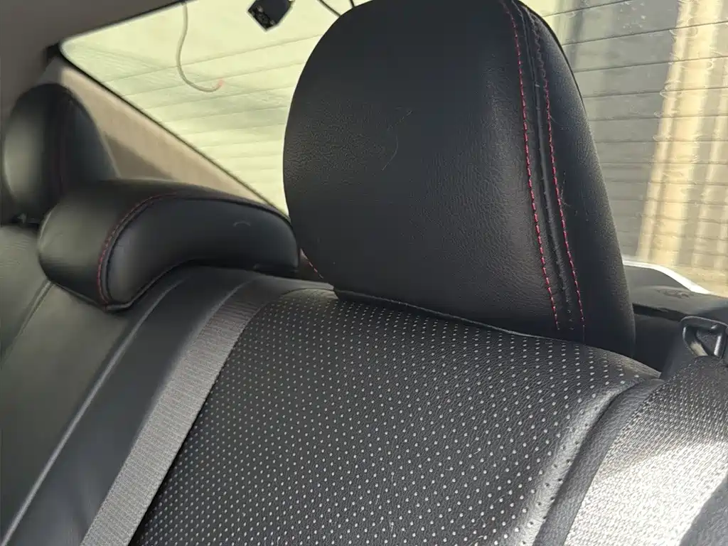 Toyota Yaris L 2018 — фото 17