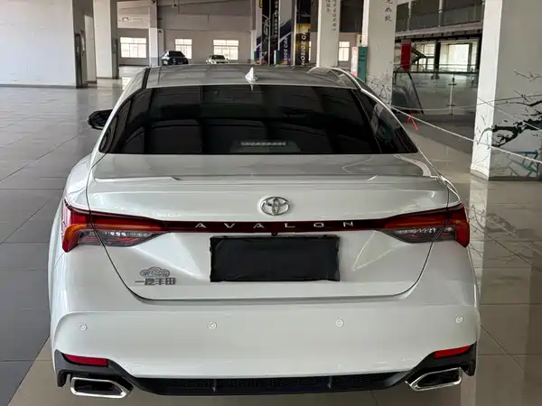 Toyota Avalon 2023