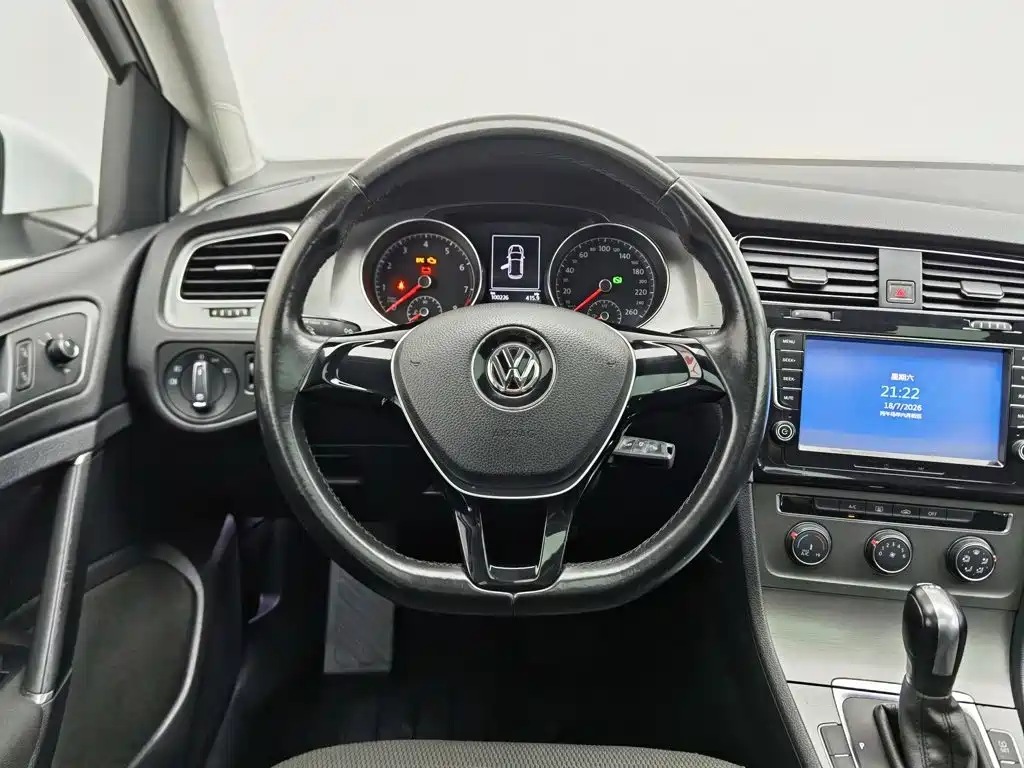 Volkswagen Golf 2015 — фото 11