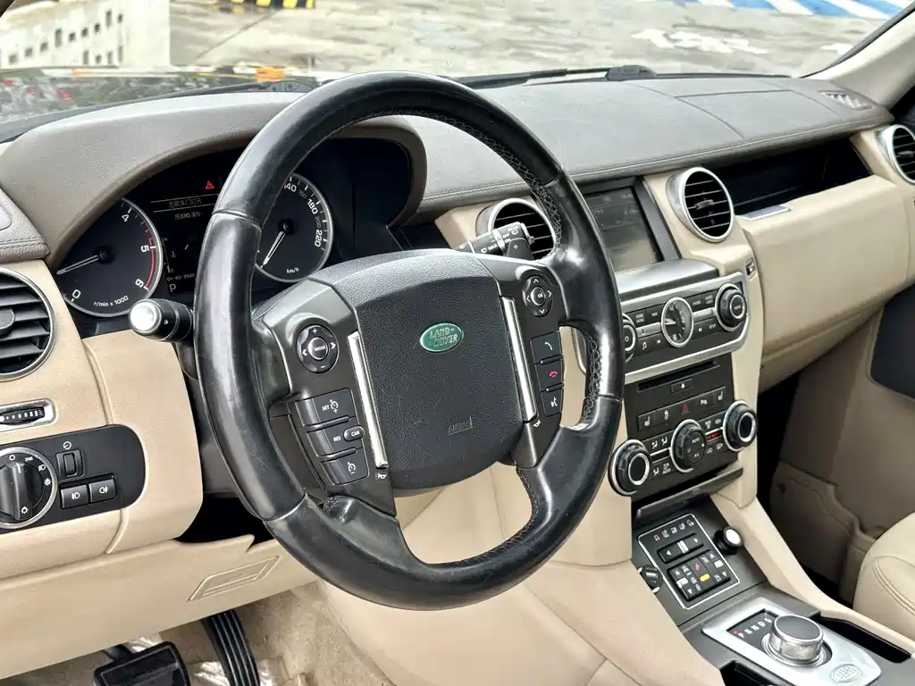Land Rover Discovery 2013 — фото 4