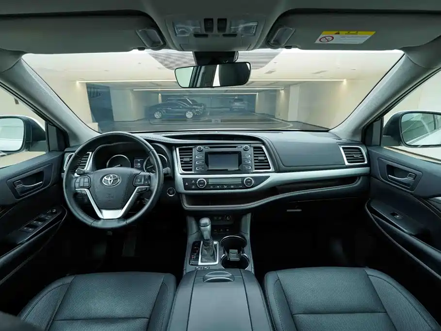 Toyota Highlander 2020 — фото 20