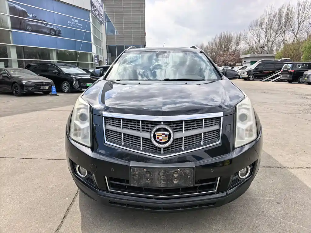 Cadillac SRX 2011 — фото 2