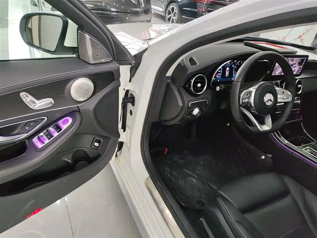 Mercedes-Benz C-Class 2021 — фото 12