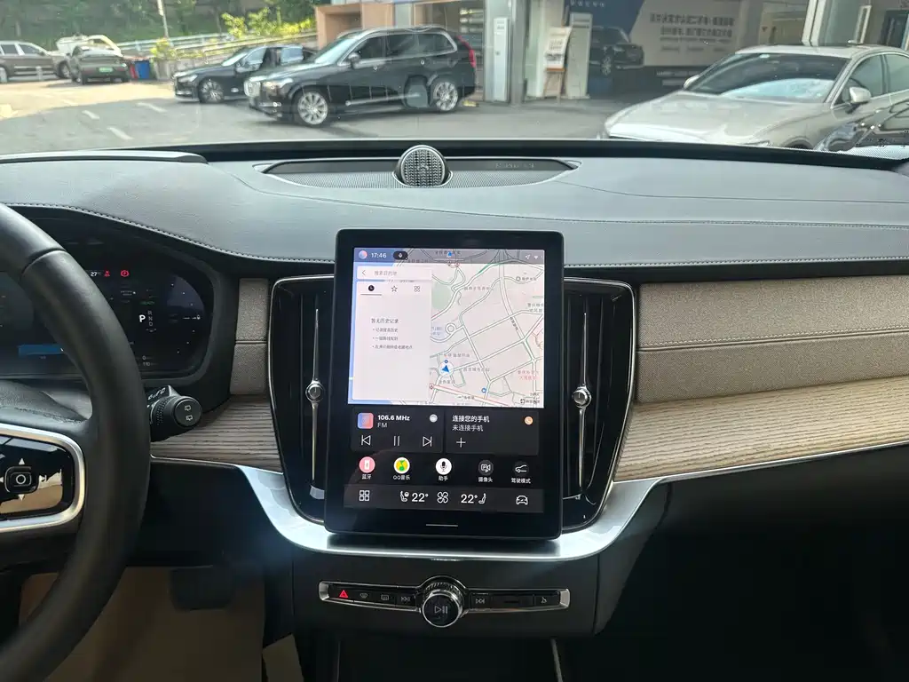 Volvo XC90 PHEV 2025 — фото 12