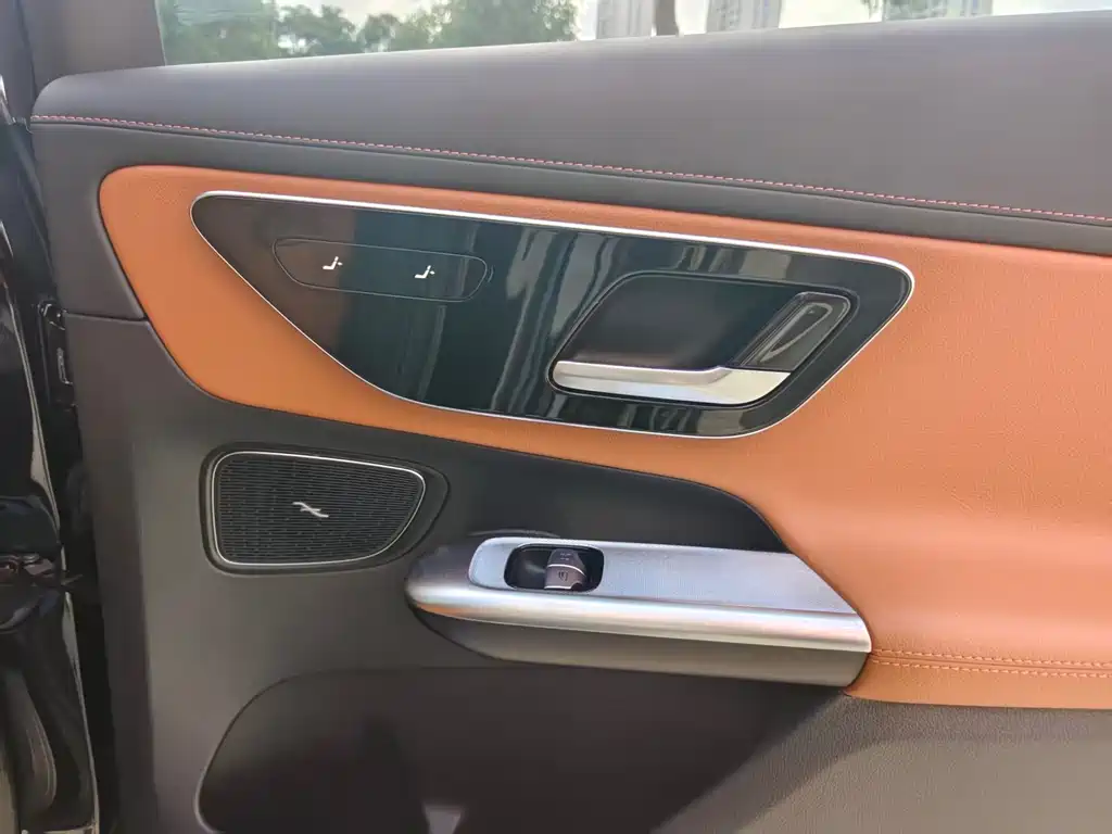 Mercedes-Benz GLC 2023 — фото 22