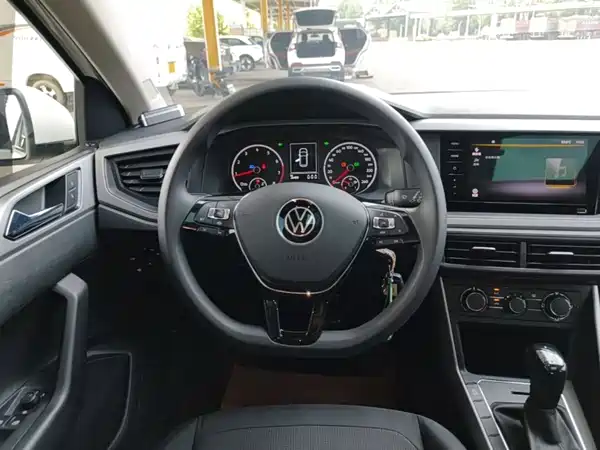 Volkswagen Polo 2021