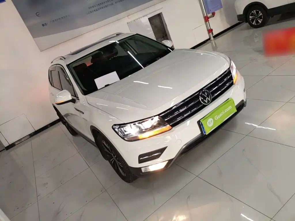 Volkswagen Tiguan L 2021 — фото 20