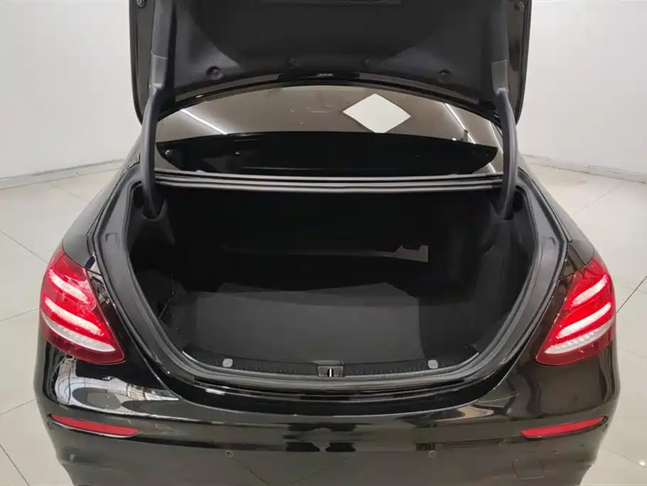Mercedes-Benz E-Class 2020