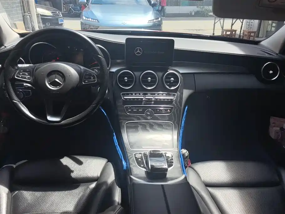 Mercedes-Benz C-Class 2018 — фото 12