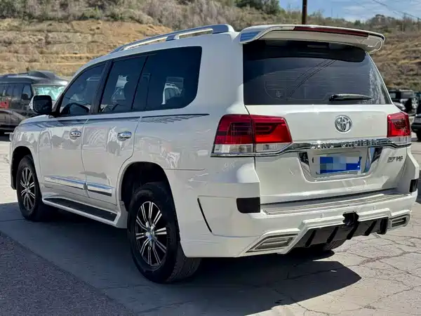 Toyota Land Cruiser 2014