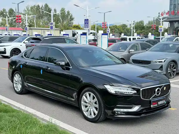 Volvo S90 2020