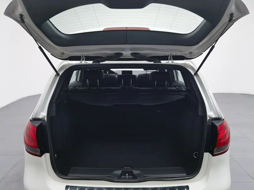 Mercedes-Benz B-Class 2018 — фото 16