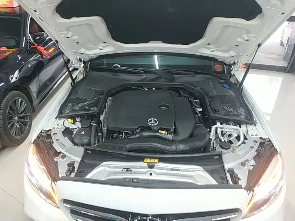 Mercedes-Benz C-Class 2020 — фото 20